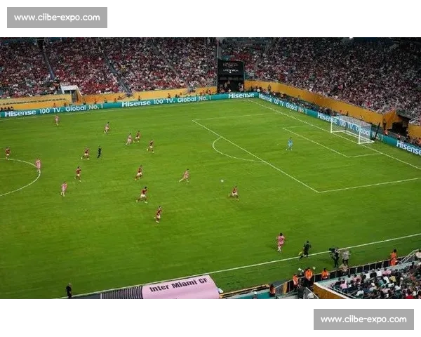 门神对决!世俱杯揭幕战梅西哑火,乌斯塔里扑点 + 谢纳维神扑献零封 门神对决!世俱杯揭幕战梅西哑火,乌斯塔里扑点 + 谢纳维神扑献零封