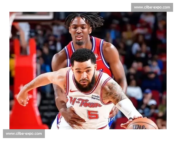 续约范乔丹与亚当斯后，火箭如何用 1500 万空间补强争冠？